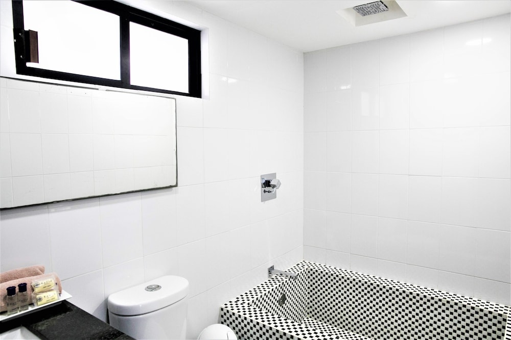 Deluxe Double Room - Photo 7