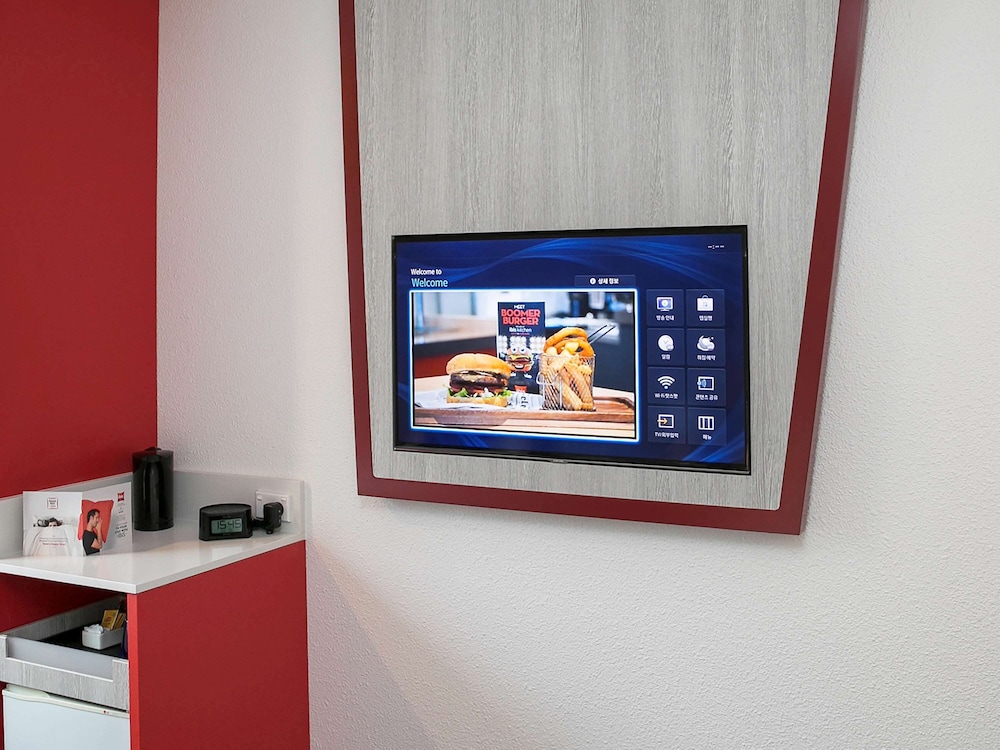 Standard Room, 1 Queen Bed