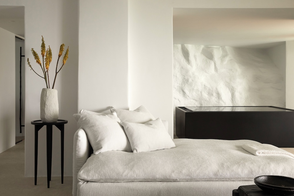 Honeymoon Suite, Private Pool, Sea View photo 3
