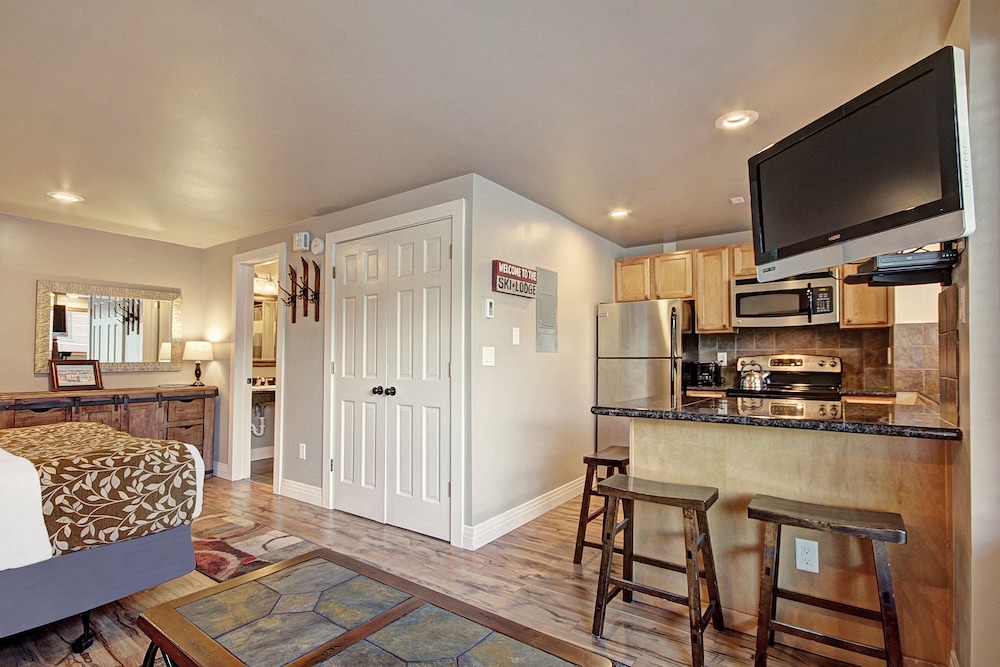 Studio (Condominium) - Photo 4
