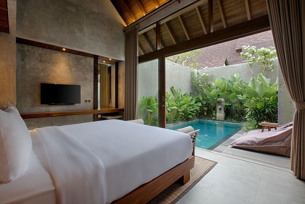 One Bedroom Private Pool Villa - Photo 1