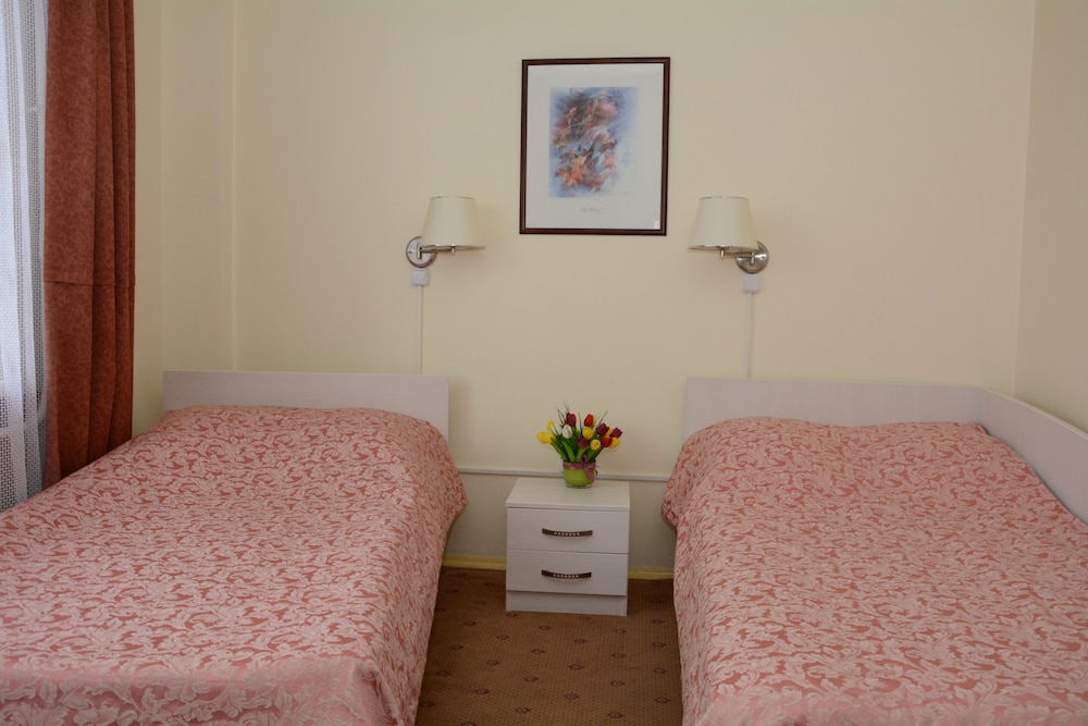 Standard Twin Room photo 3