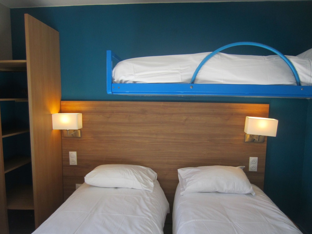 Triple Room (3 lits simples) photo 2