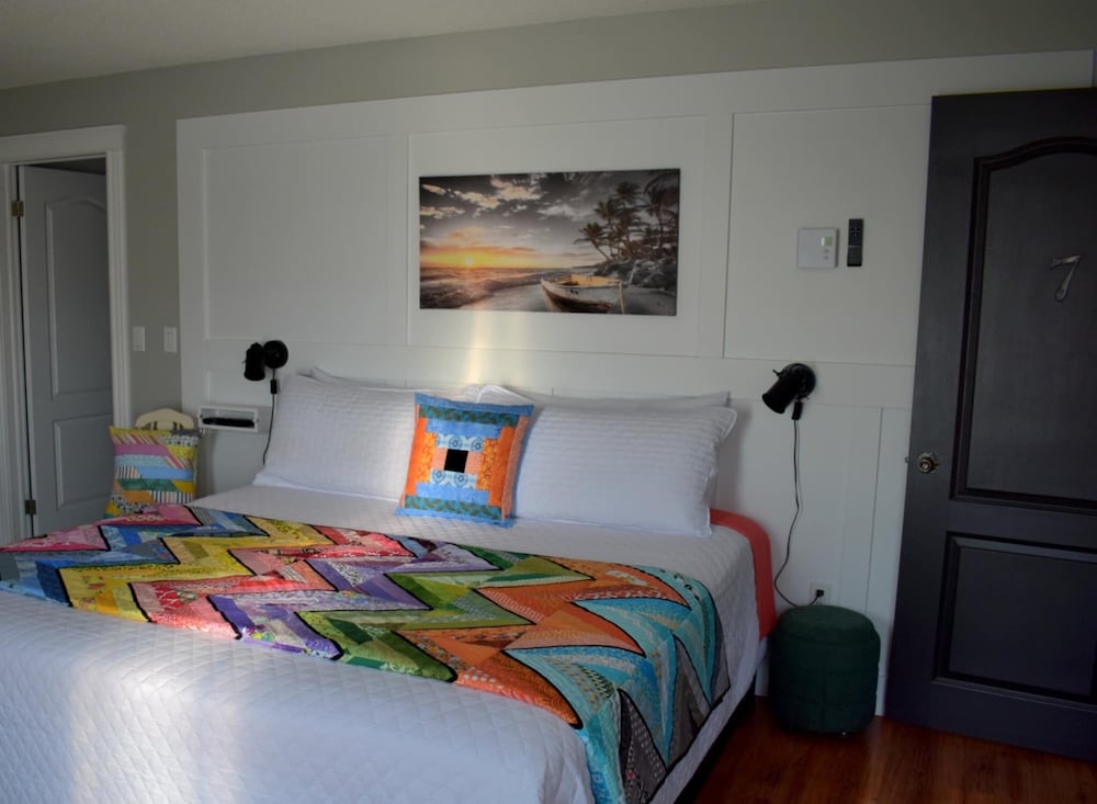 Luxury Suite, Ensuite photo 1