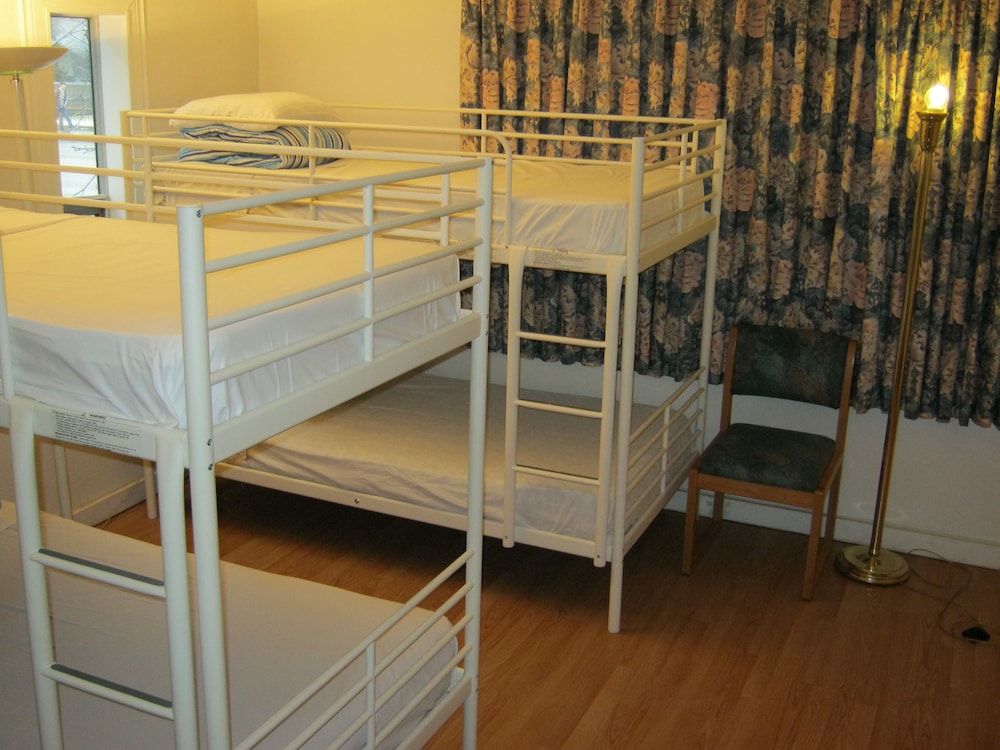 Shared Dorm - 16 Beds photo 3