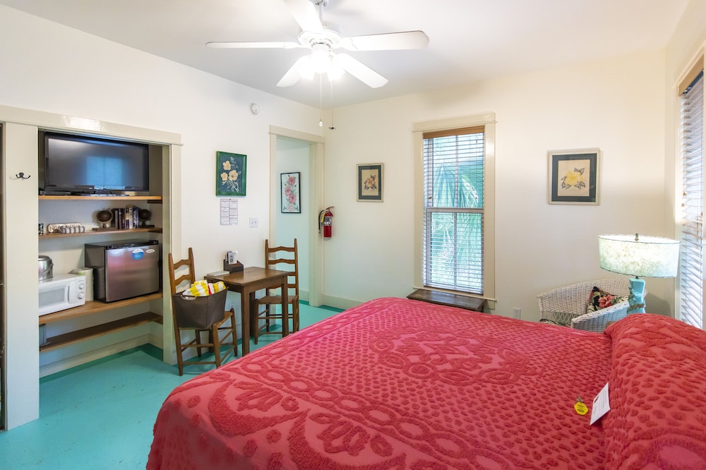 Comfort Room (Hibiscus) photo 2