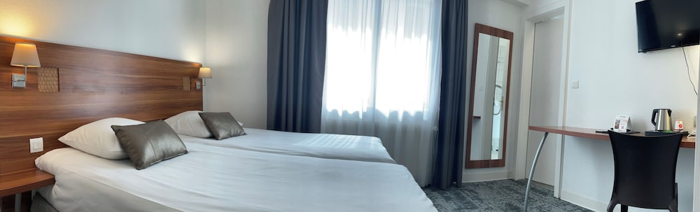 Traditional Twin Room - Photo 9