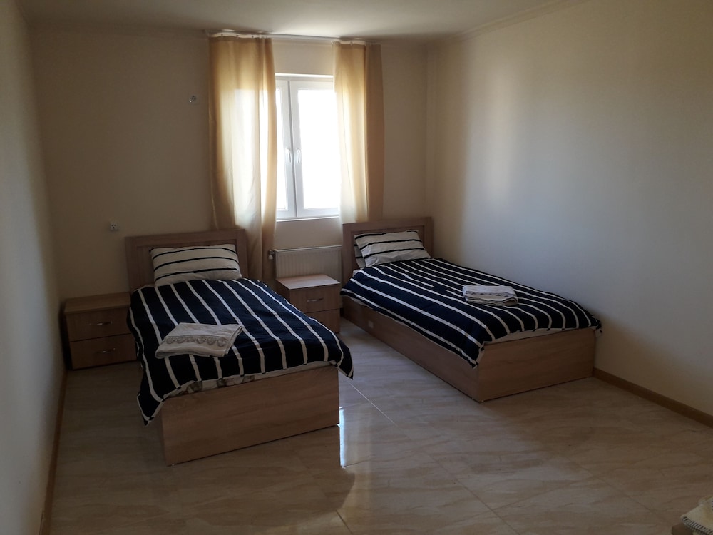 Basic Double Or Twin Room, Mountain View