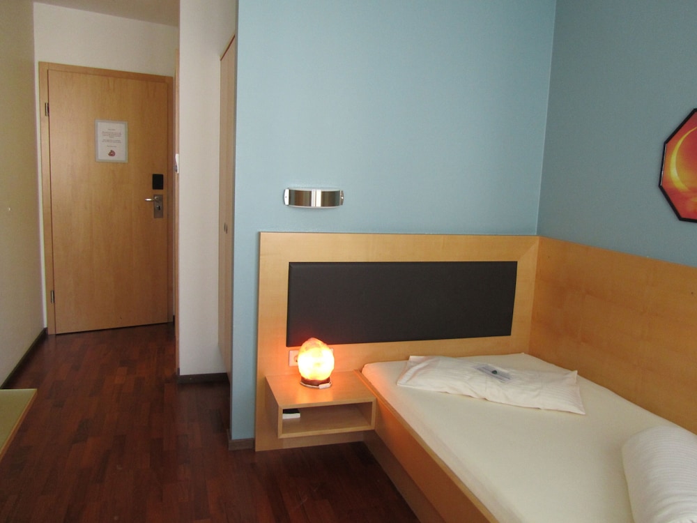 Comfort Single Room, Balcony