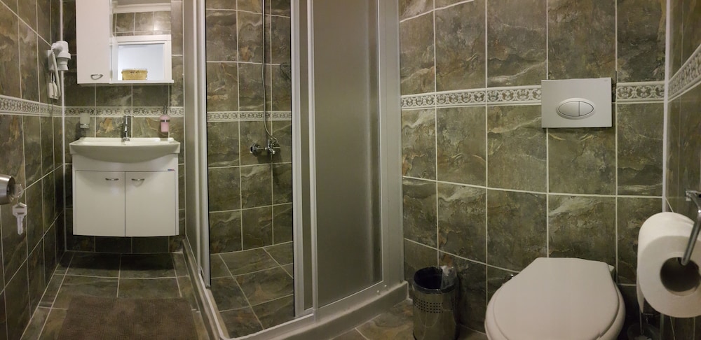 Big Double Room at Ground photo 3