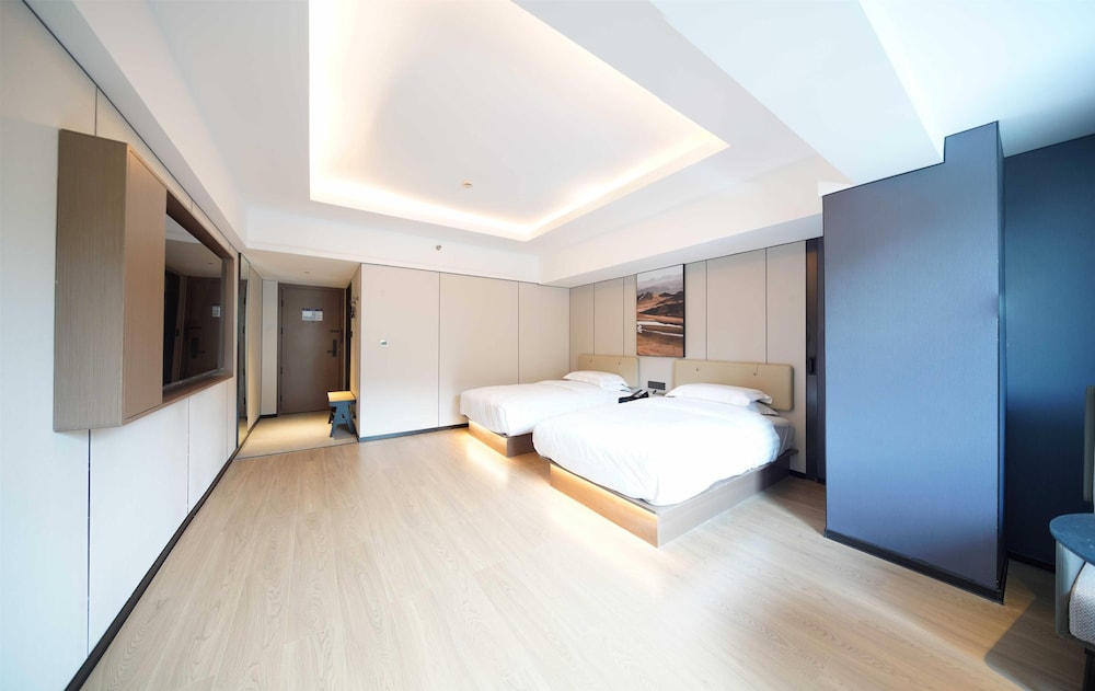 Deluxe Room, 2 Twin Beds, Non Smoking