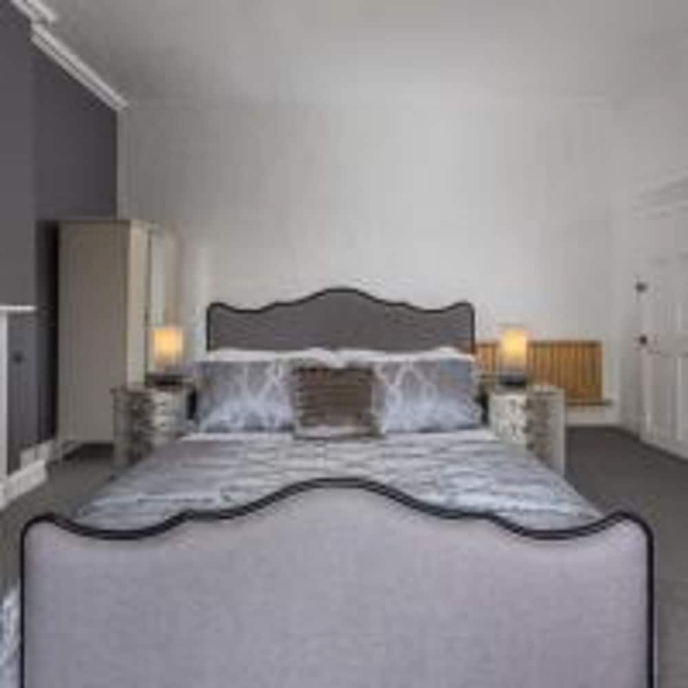 House, 4 Bedrooms (Newtown House) photo 3