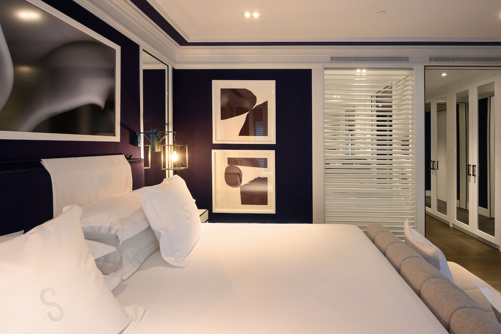 Superior Room with 1 Double or 2 Single Beds (Patio Views) - Photo 4