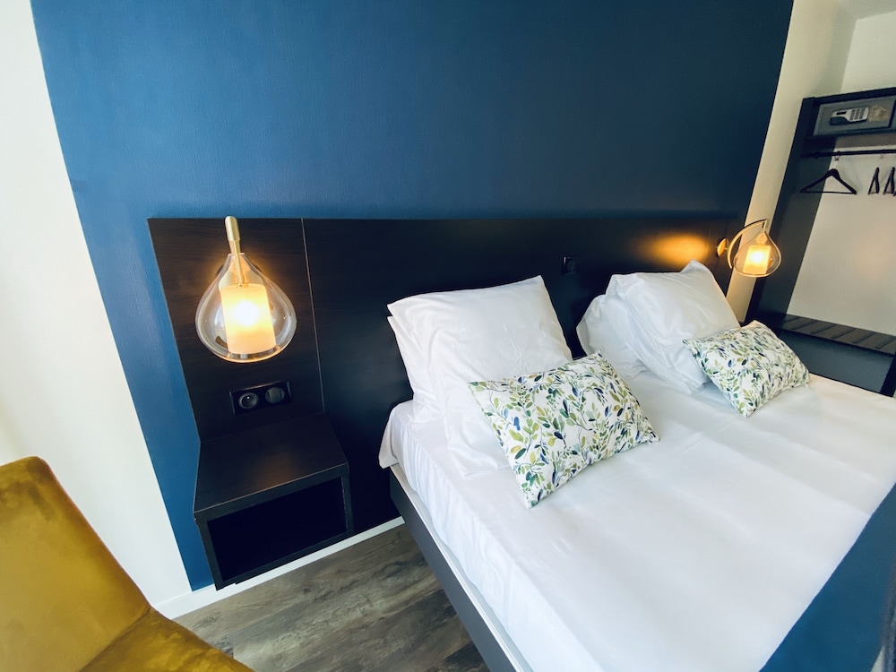 Double Room - Photo 4