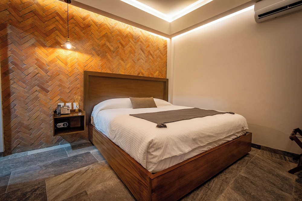 Standard Double Room, 1 King Bed