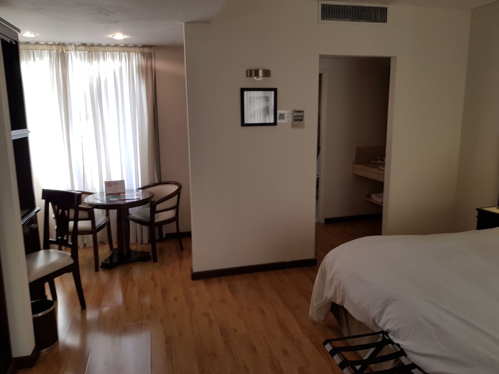 Classic Triple Room photo 2