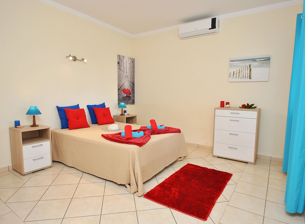 Apartment, 2 Bedrooms, Pool Access, Pool View