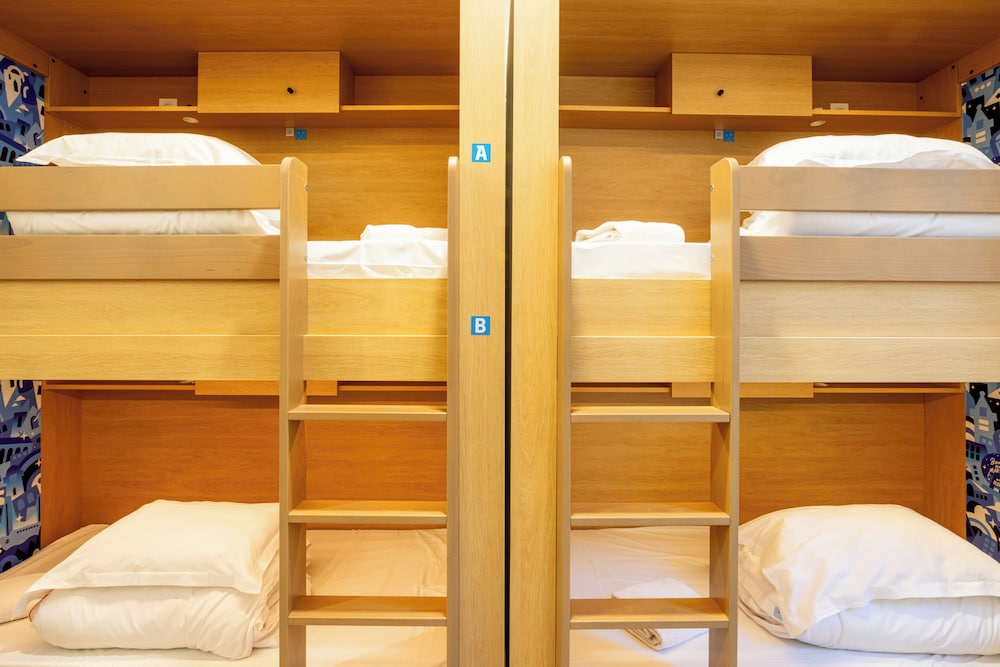 Room, Shared Bathroom (4 pers) - Photo 1