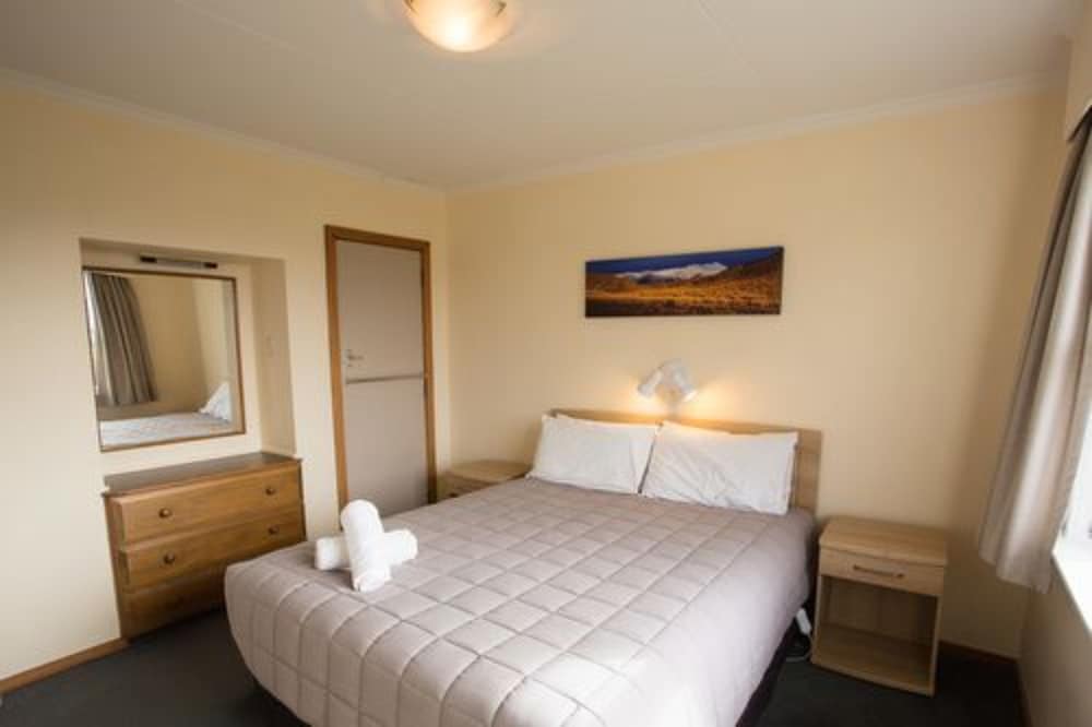 Retro Two Bedroom Motel photo 2