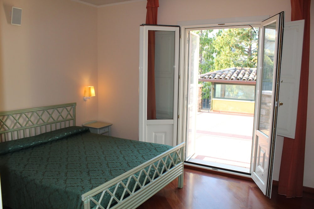 Standard Double Room Single Use