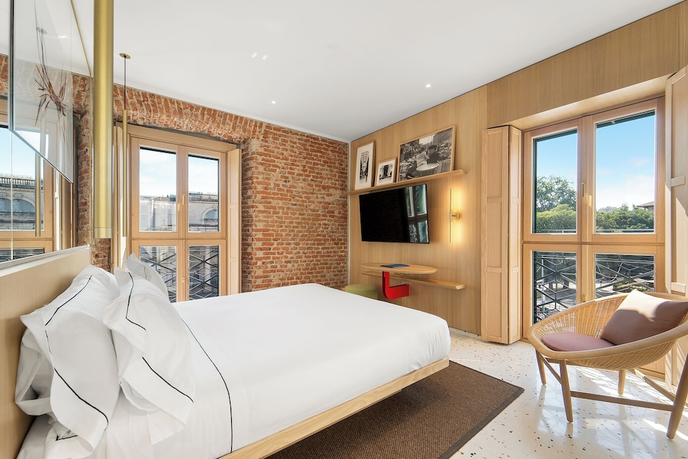 Comfort Double Room, City View