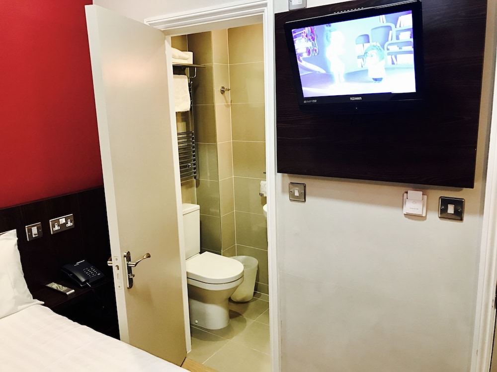 Double Room (Small) photo 3