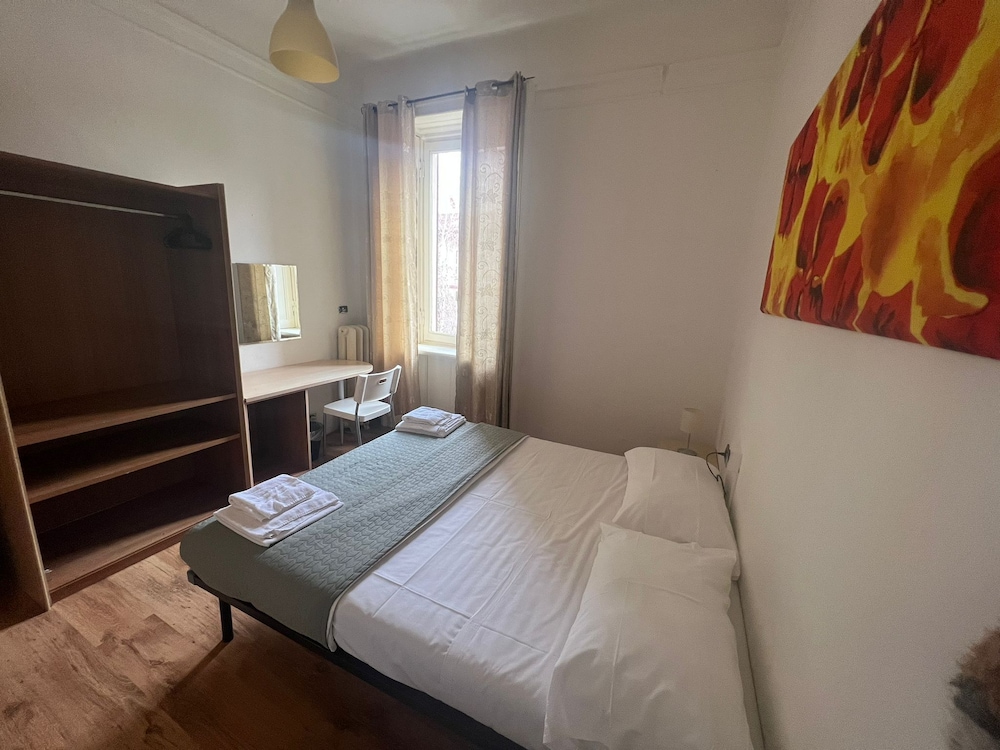 Double or Twin Room, Shared Bathroom
