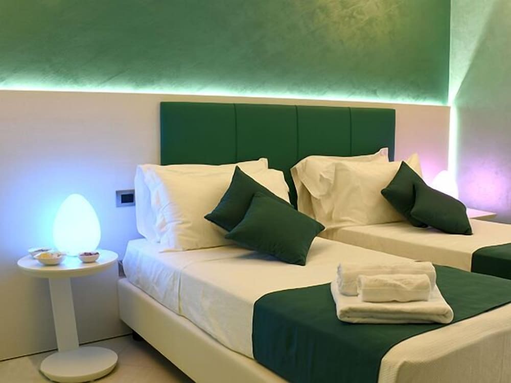 Classic Double Room Single Use photo 2
