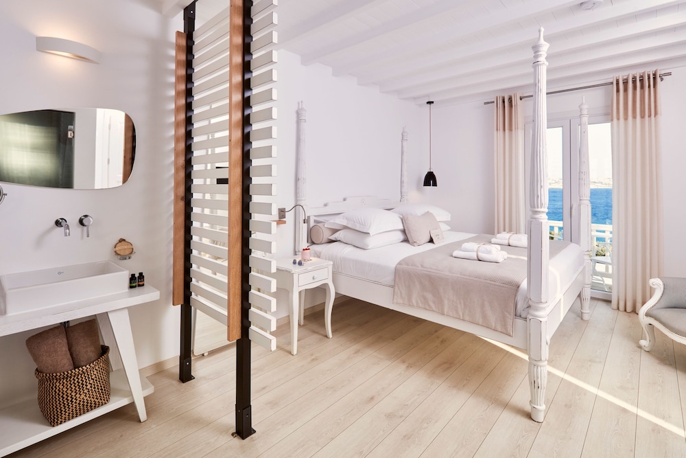 Honeymoon Suite, Hot Tub, Sea View (Outdoor) - Photo 11