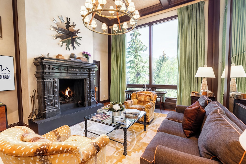 Luxury Condo #521