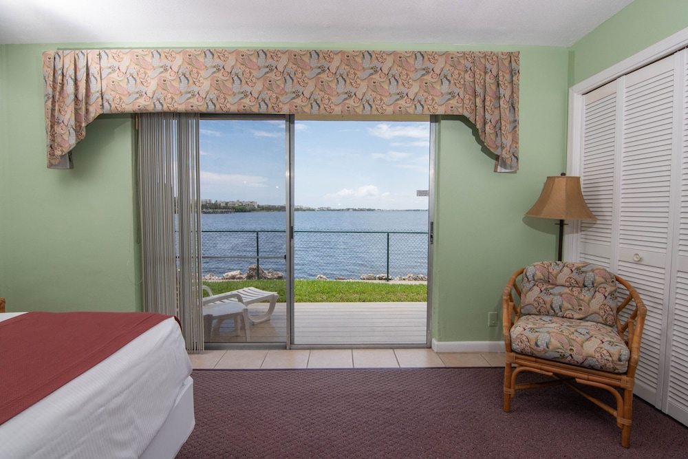 Apartment, 2 Bedrooms, Bay View photo 2