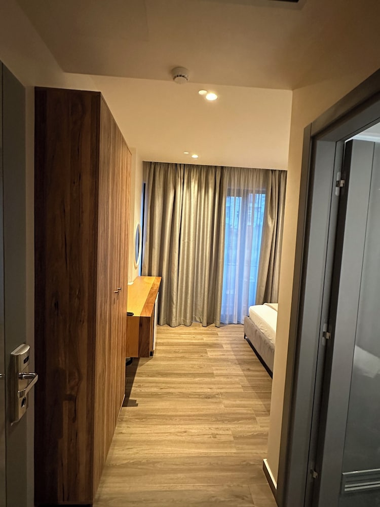 Deluxe Double Room, Balcony, Ground Floor photo 1