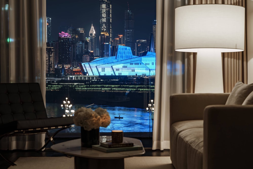 Luxury Suite, River View