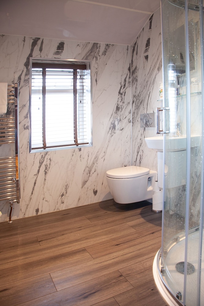 Superior Double Room, Ensuite photo 3