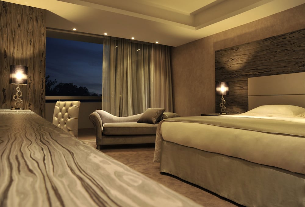 Suite, Sea View (King) - Photo 6