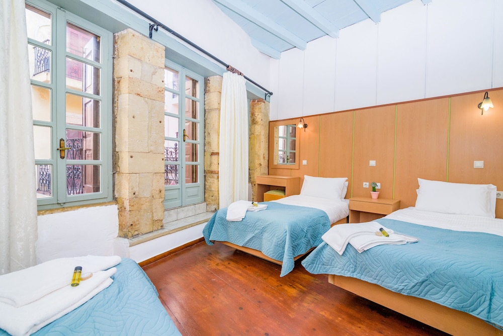 Basic Triple Room