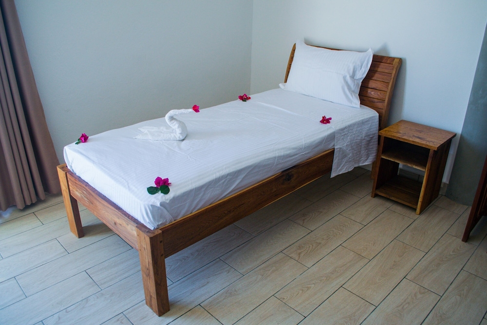 Standard Room, Lake View photo 2