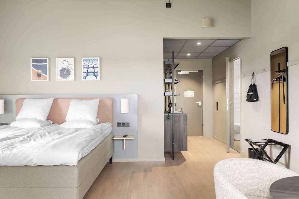 Junior Suite, Multiple Beds, Non Smoking - Photo 3
