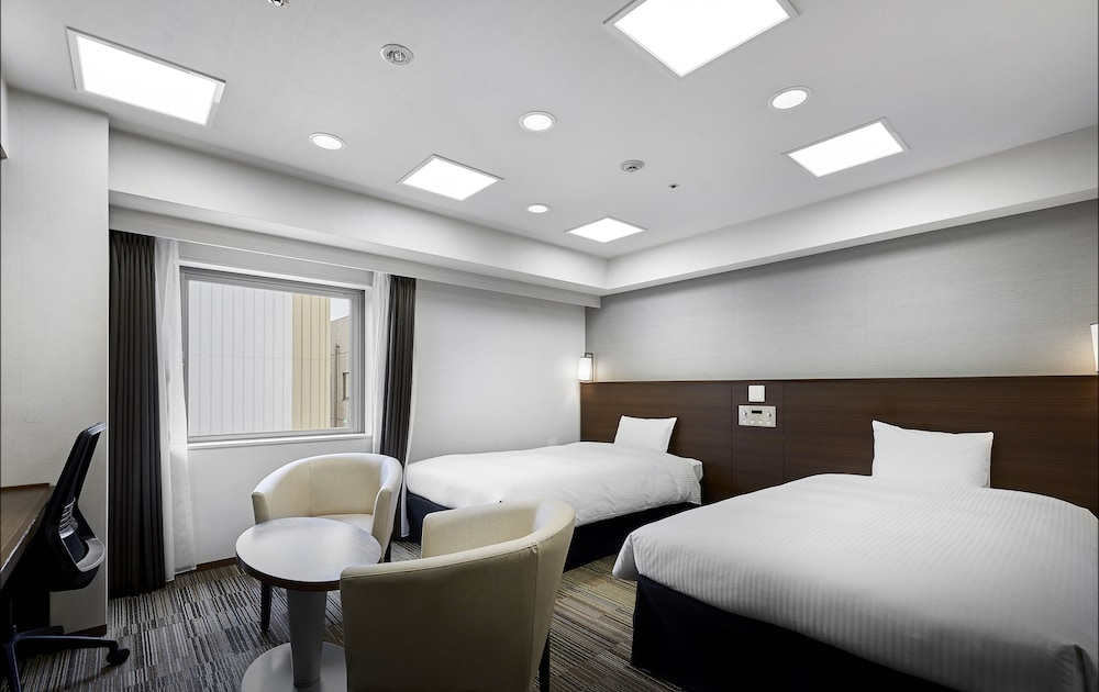 Grand Deluxe Twin Room, Smoking - Photo 1