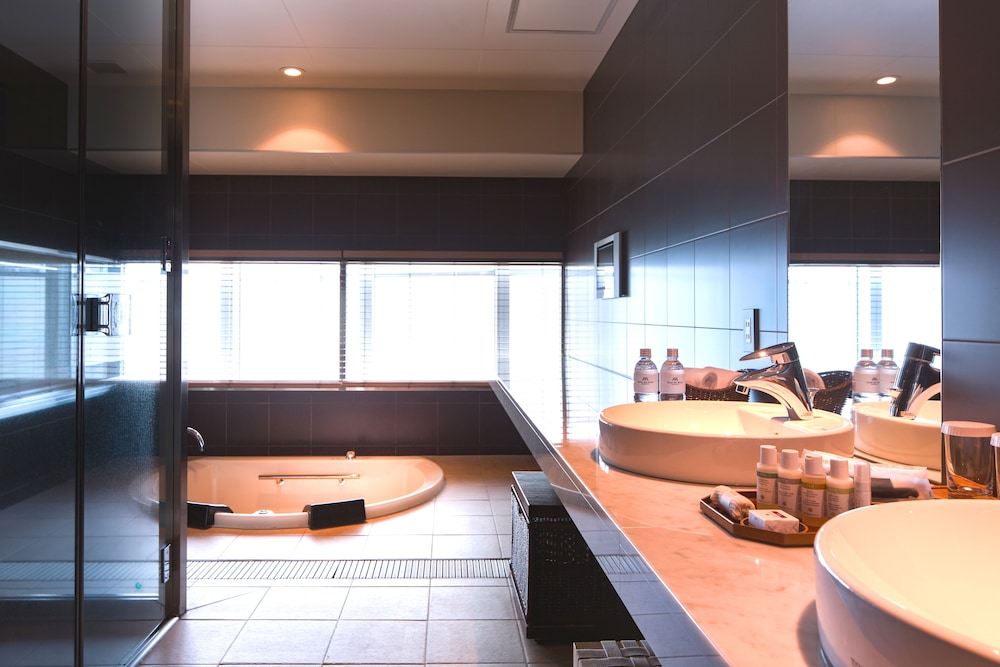 Executive Floor Balcony Suite, Non Smoking, photo 6