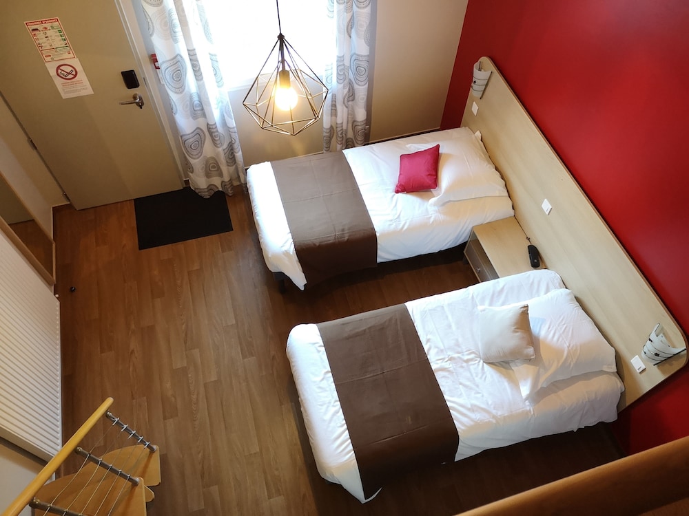 Deluxe Triple Room photo 2