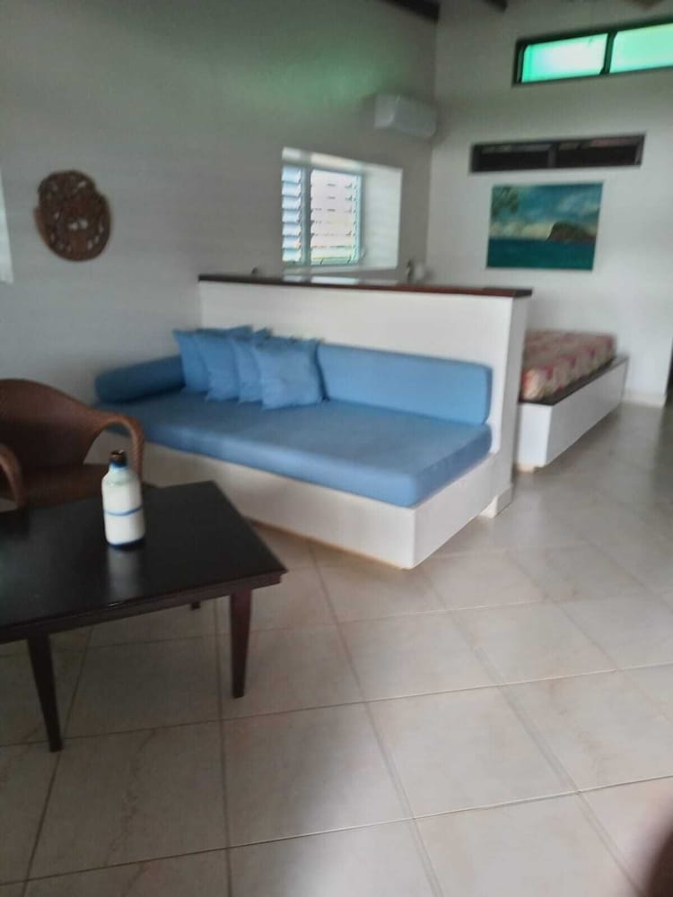 Signature Room, 1 King Bed with Sofa bed, Oceanfront
