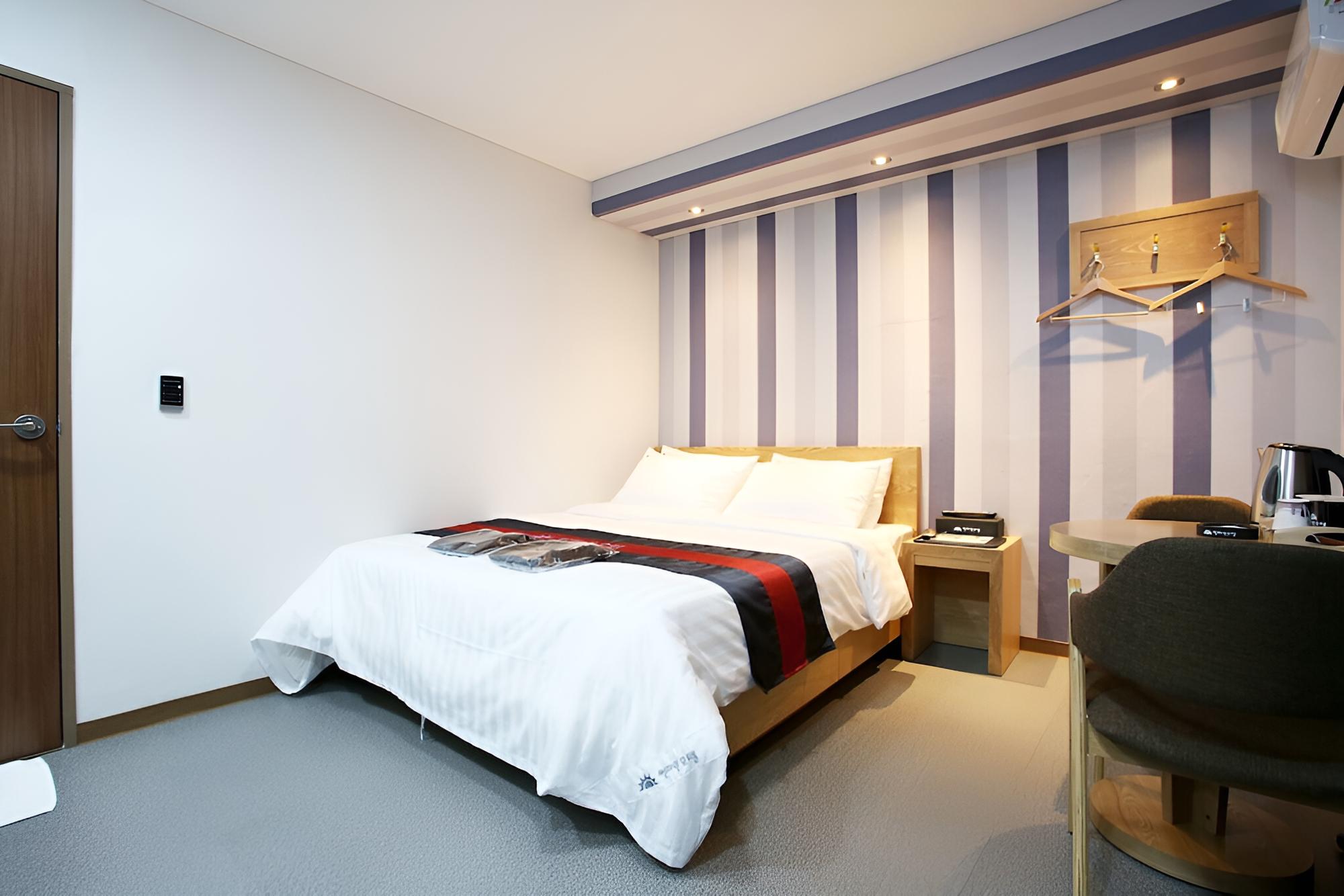 Room (General Room A (You must enter the ro)