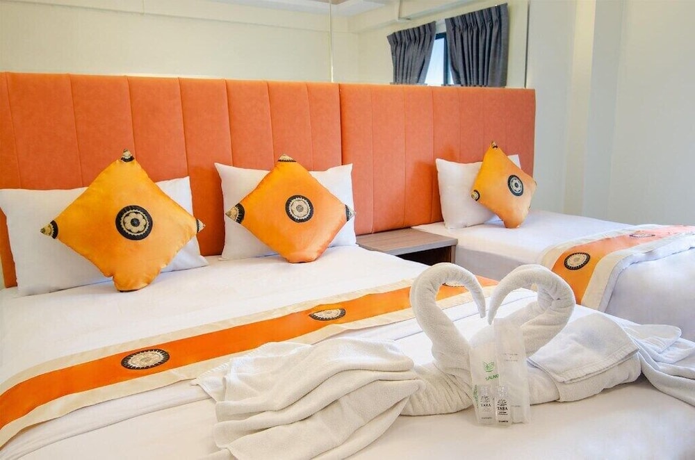 Deluxe Triple Room photo 2