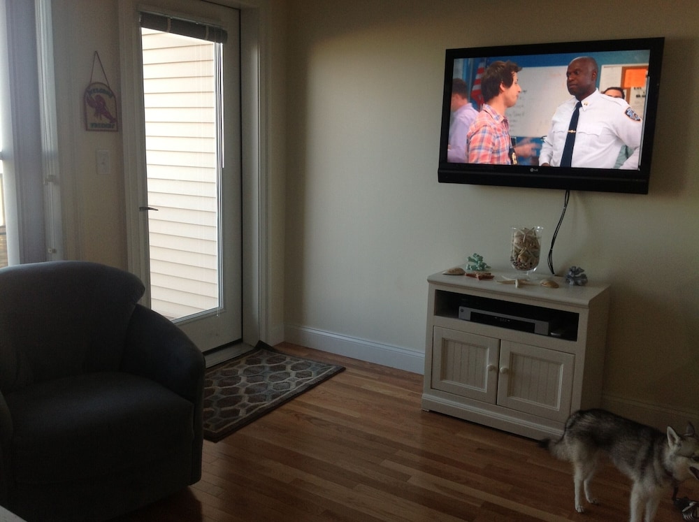 Basic Condo, 1 Bedroom, Kitchen, Beach View photo 1
