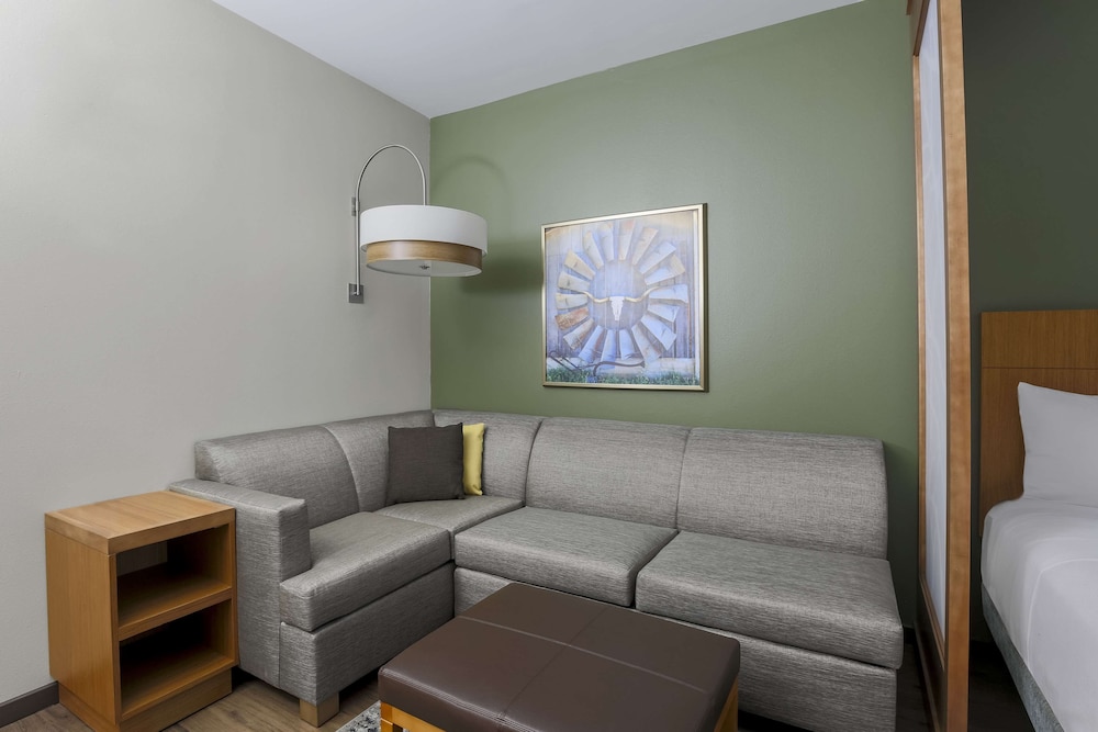 Room, Multiple Beds (High Floor) - Photo 5