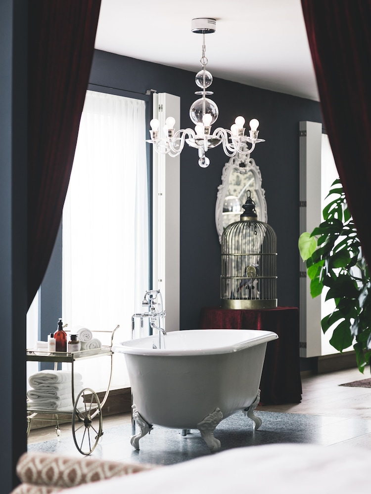 Grand Suite thumbnail 5