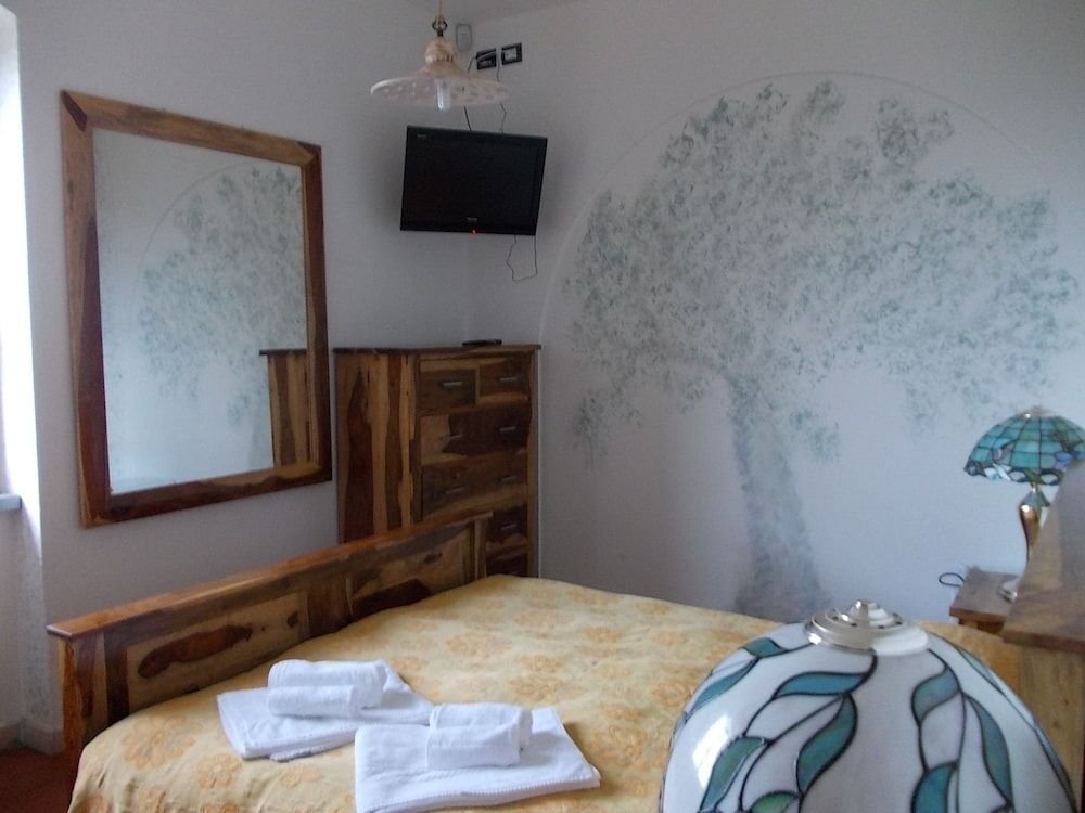 Basic Double Room photo 2