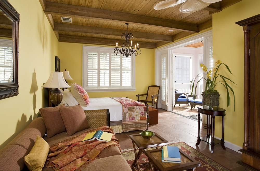 Luxury Room, 1 King Bed, Ground Floor