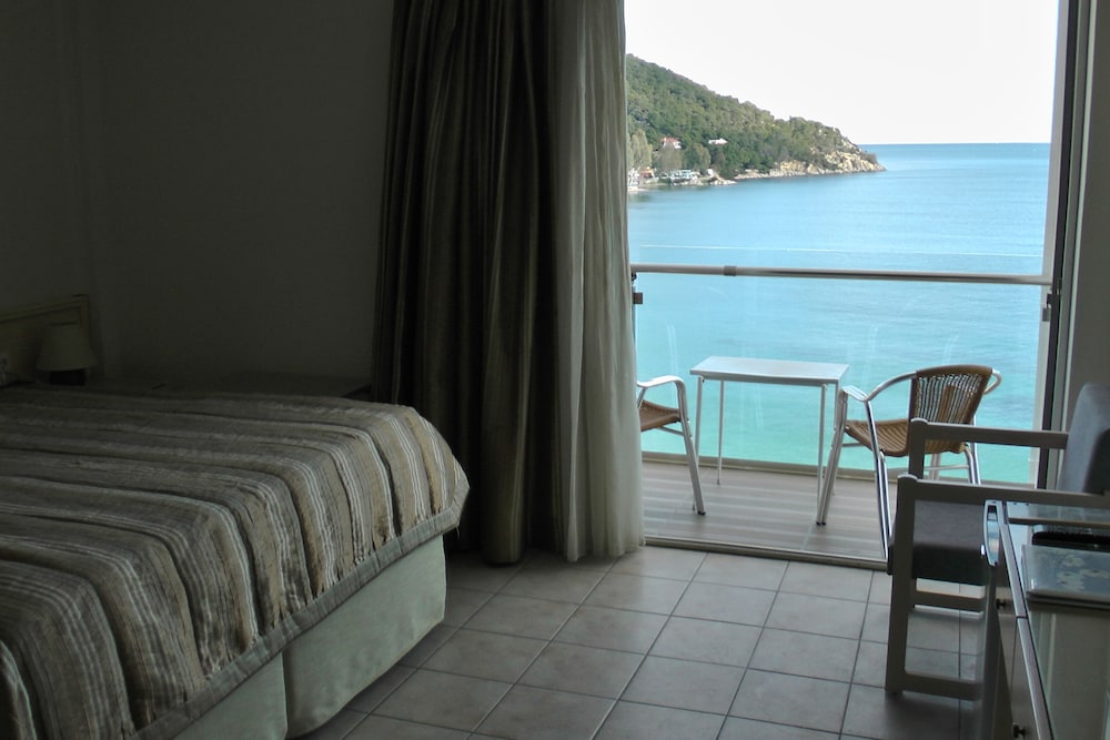 Superior Double or Twin Room, Sea View - Photo 6